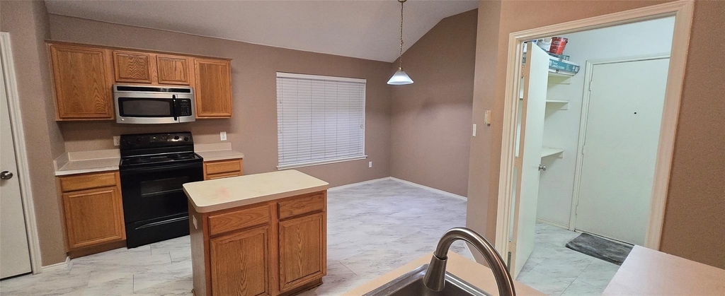 1912 Chapman Drive - Photo 11