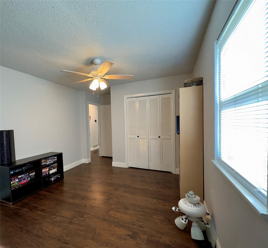 411 Mill Street - Photo 15