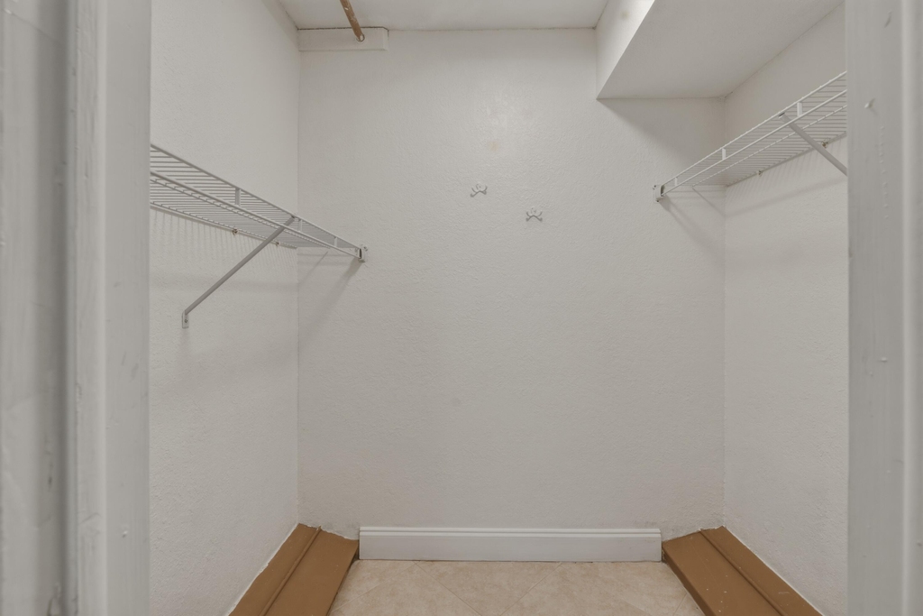 681 S Hollybrook Drive - Photo 15
