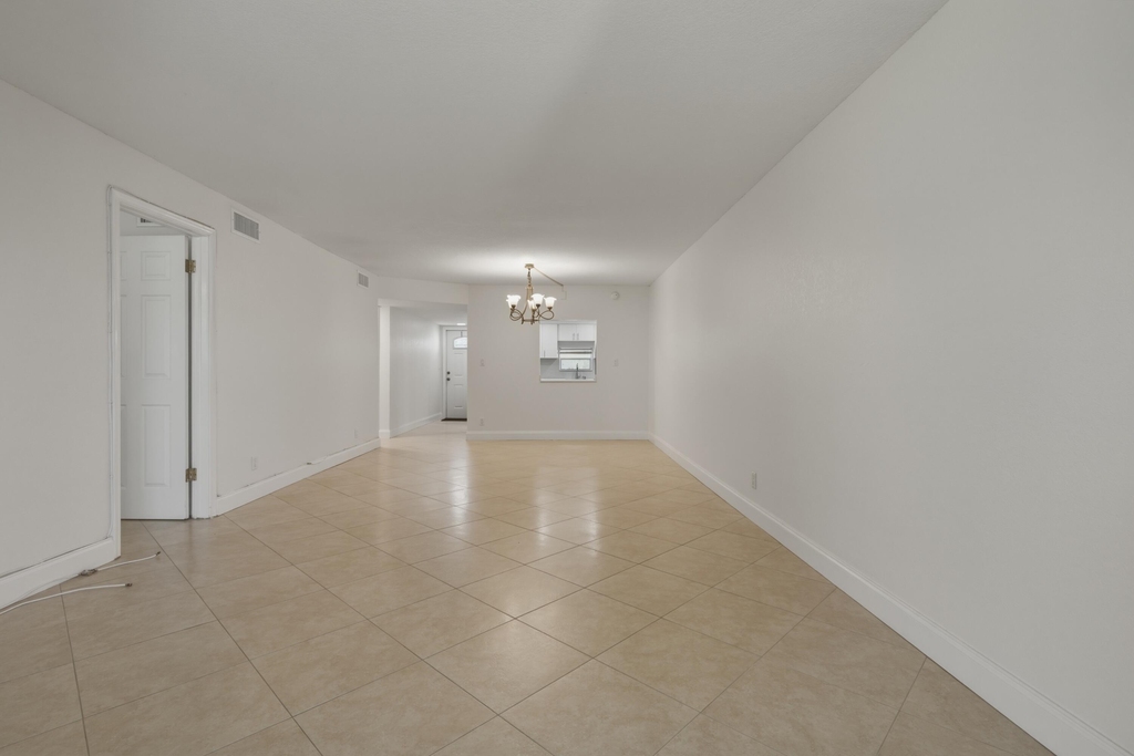 681 S Hollybrook Drive - Photo 1