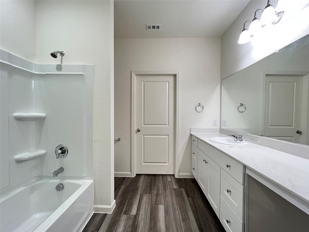 902 Lexington Lane - Photo 9