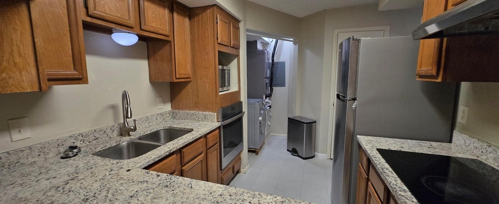 9696 Walnut Street - Photo 2