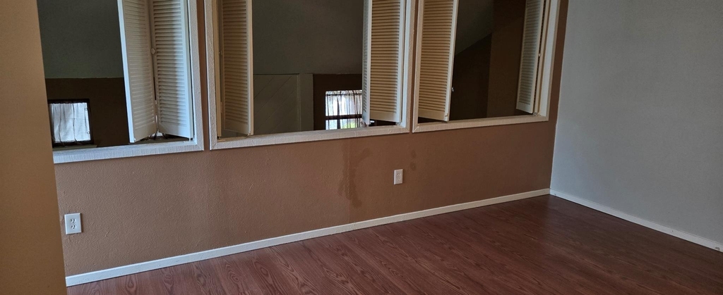 9696 Walnut Street - Photo 12