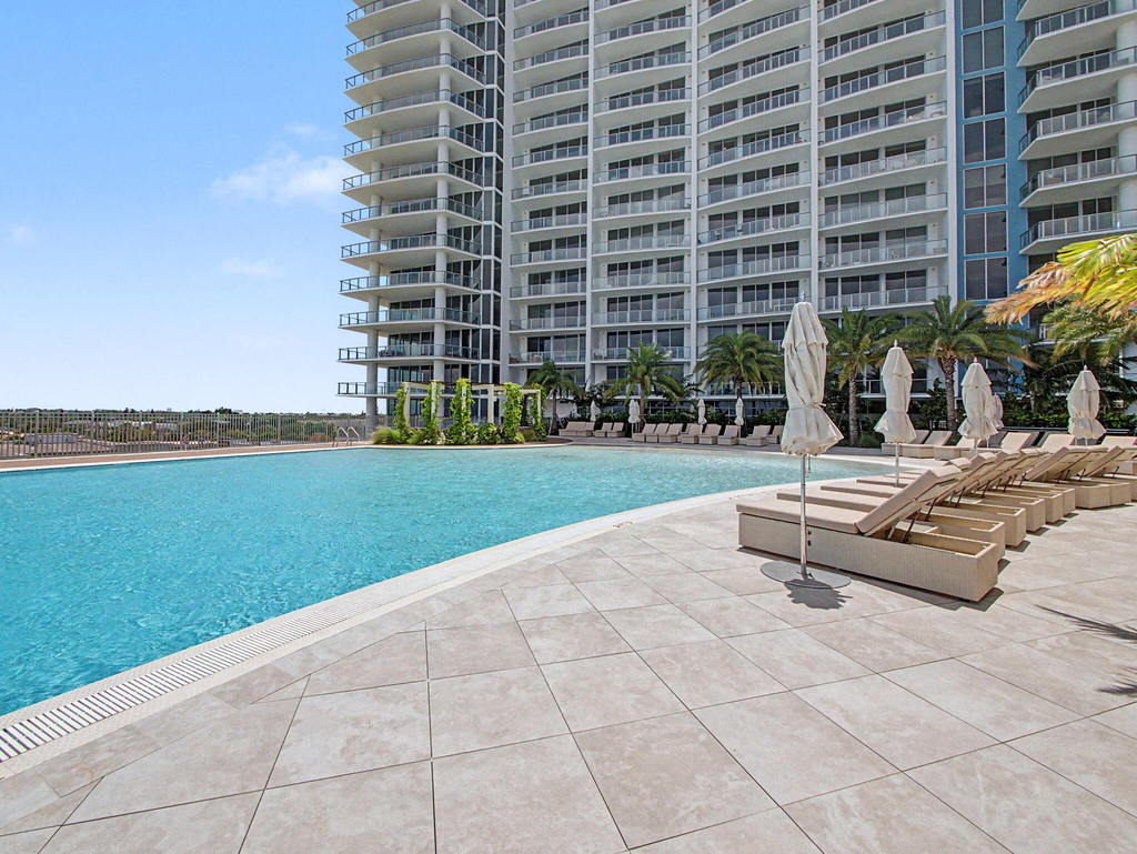 220 Lake Shore Drive - Photo 42