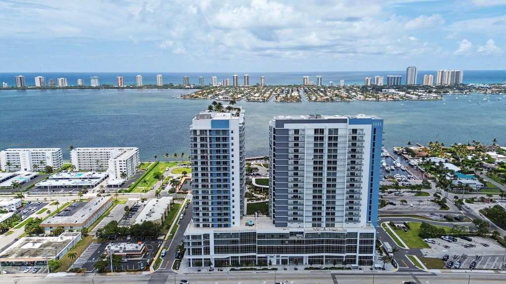 220 Lake Shore Drive - Photo 55