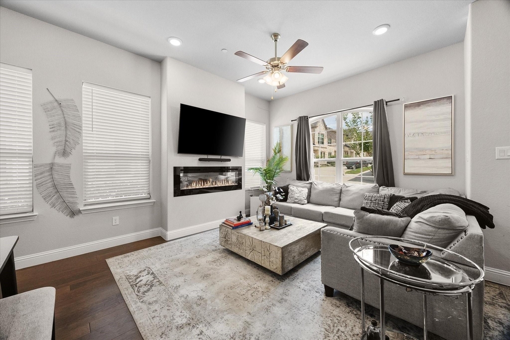 4429 Grady Lane - Photo 4