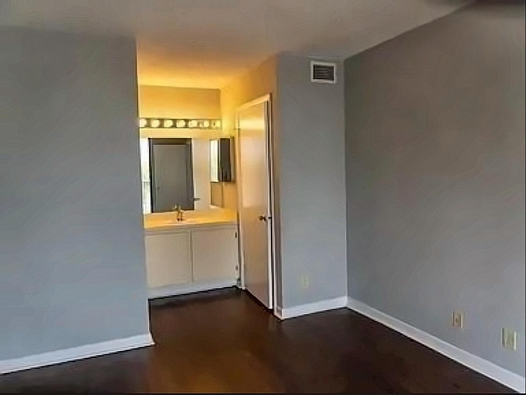 708 Executive Center Drive - Photo 6