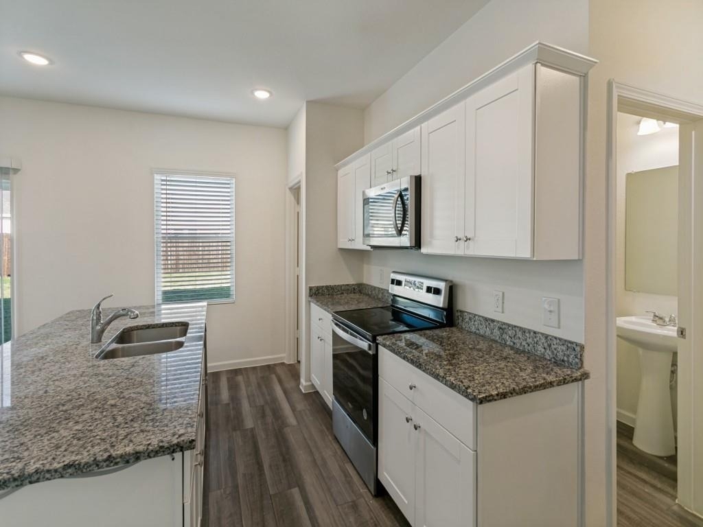 10328 Rosegreen Lane - Photo 4