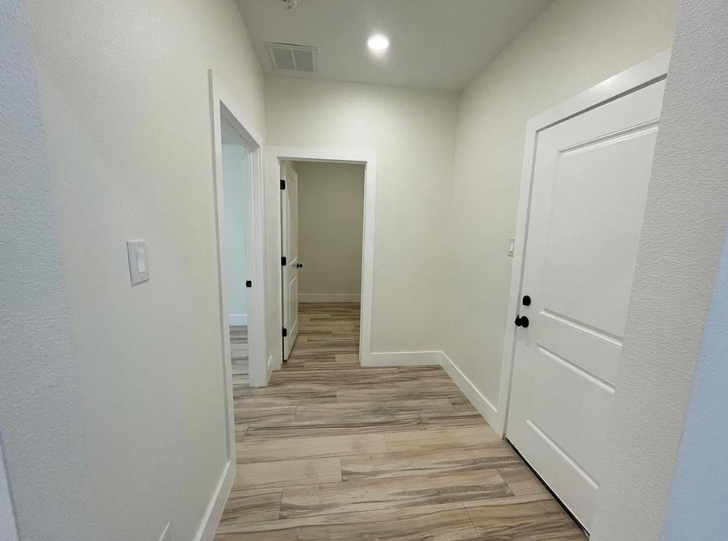 115 E 8th Street - Photo 25