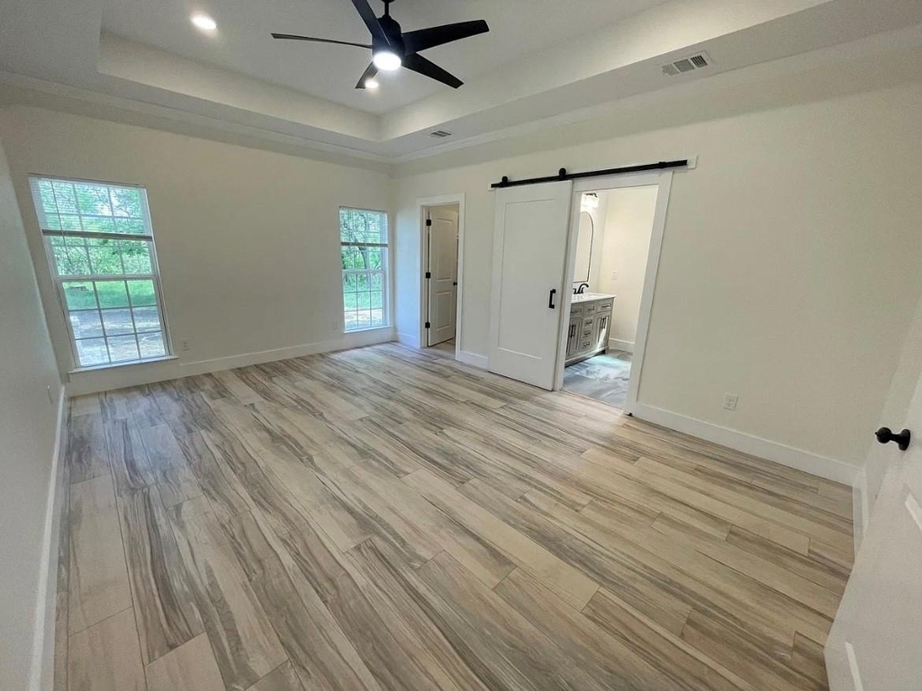 115 E 8th Street - Photo 15