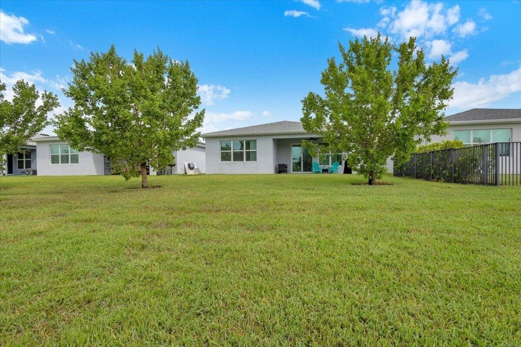 12736 Sw Eleanor Drive - Photo 46