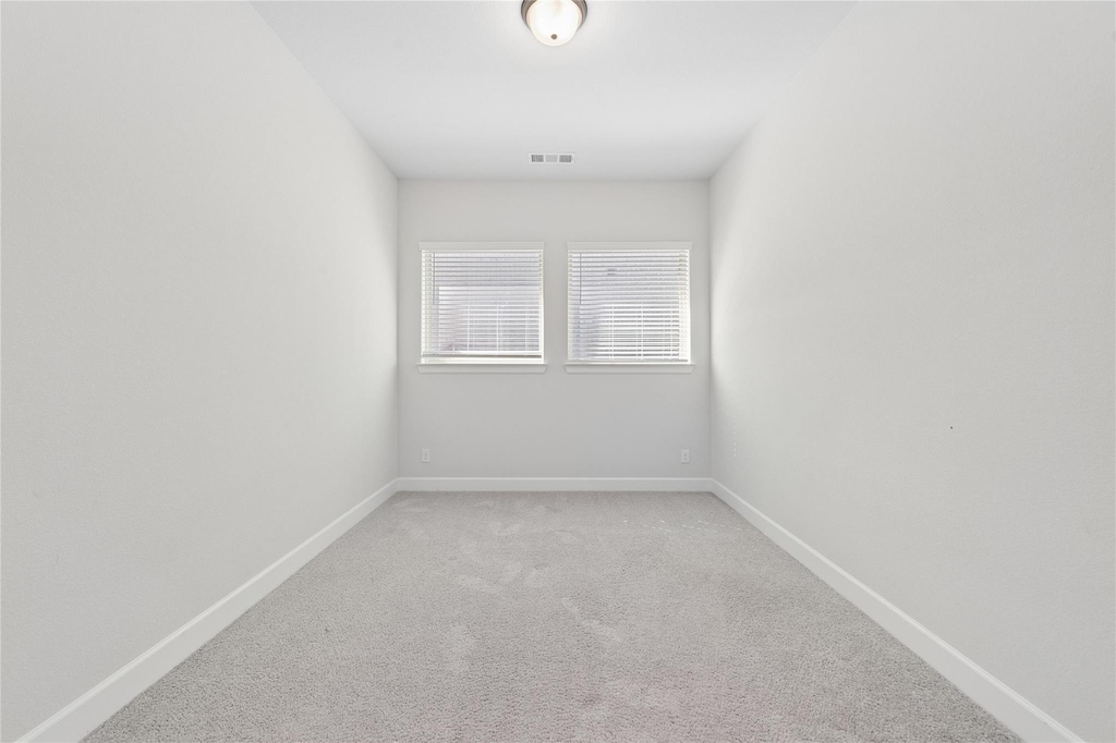 1852 Arbor Drive - Photo 9