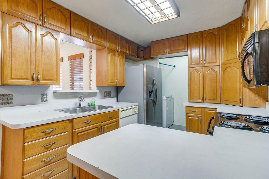 3031 Las Vegas Trail - Photo 10