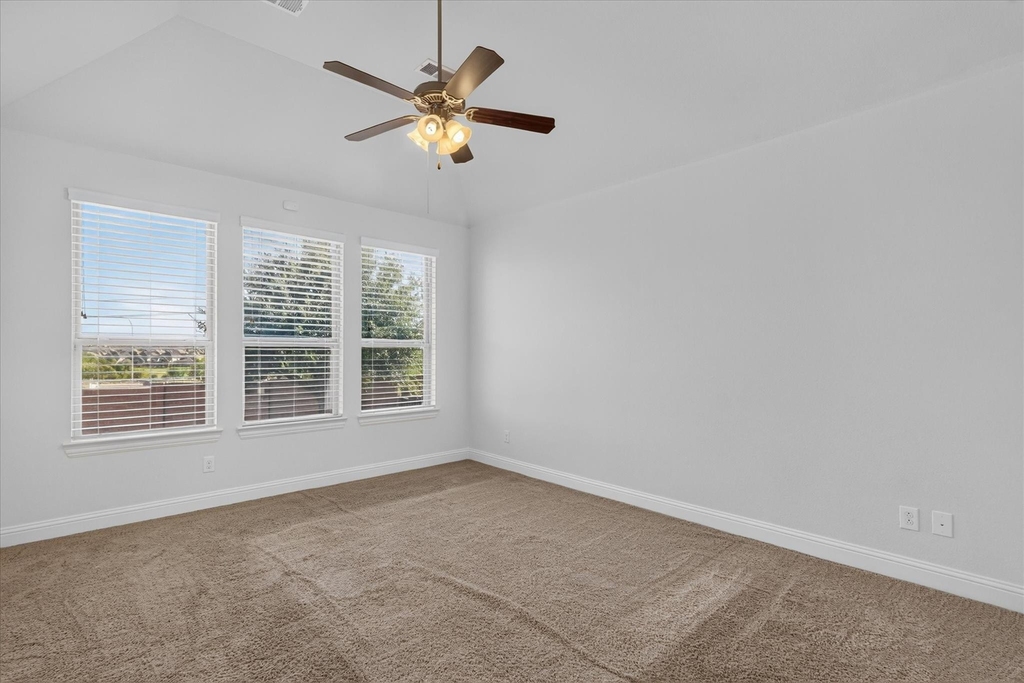 7220 Notre Dame Drive - Photo 4