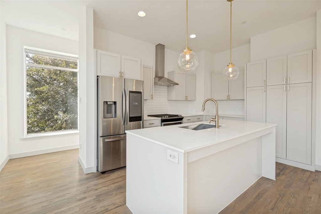 2103 Bennett Avenue - Photo 9