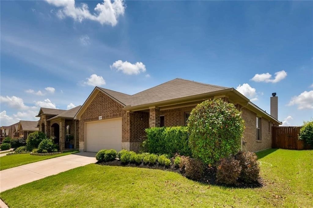 3401 Buckthorn Lane - Photo 1