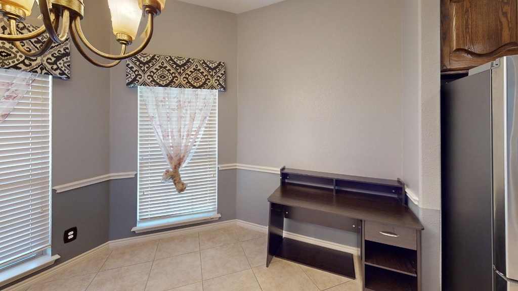 5628 Sleepy Creek Lane - Photo 21