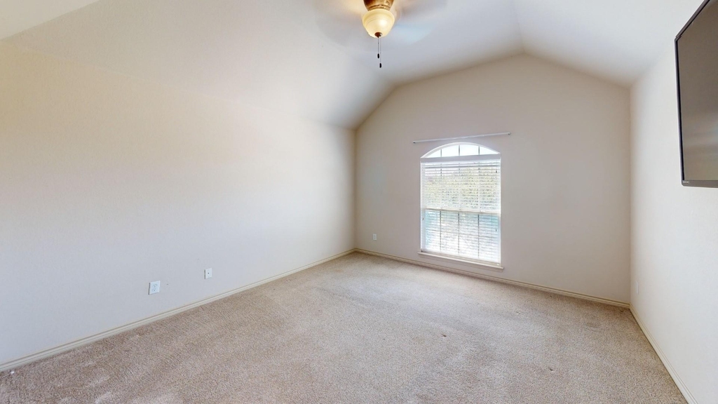 5628 Sleepy Creek Lane - Photo 9