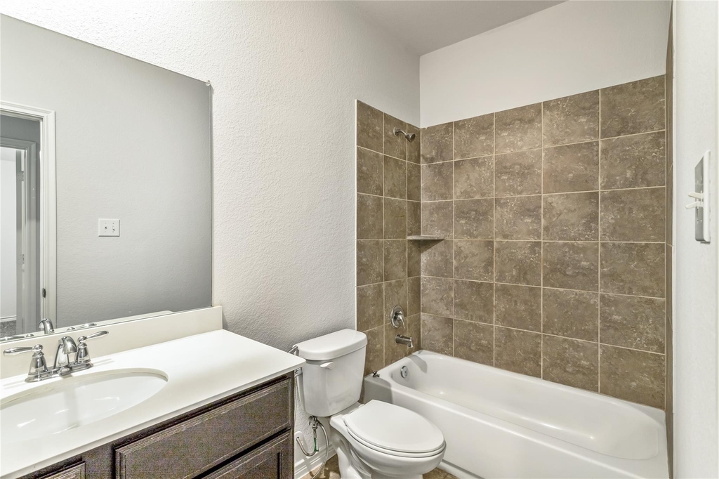 10120 Houston Way - Photo 15