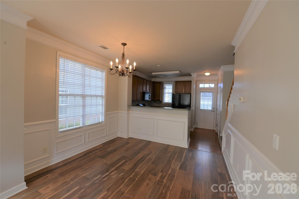 1055 Writers Way - Photo 6