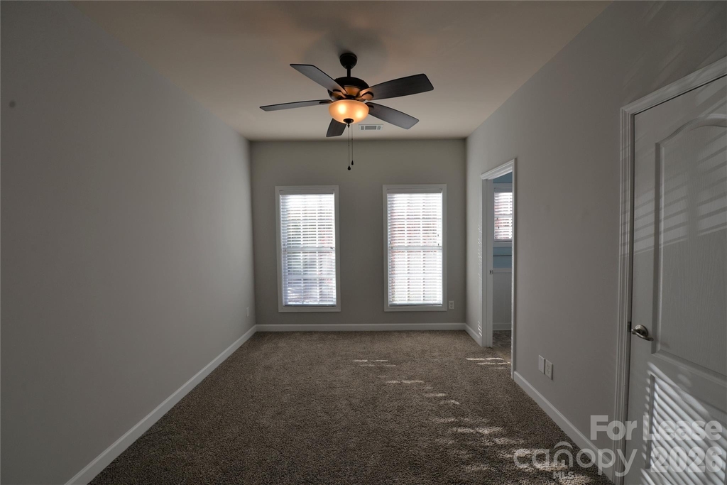 1055 Writers Way - Photo 9