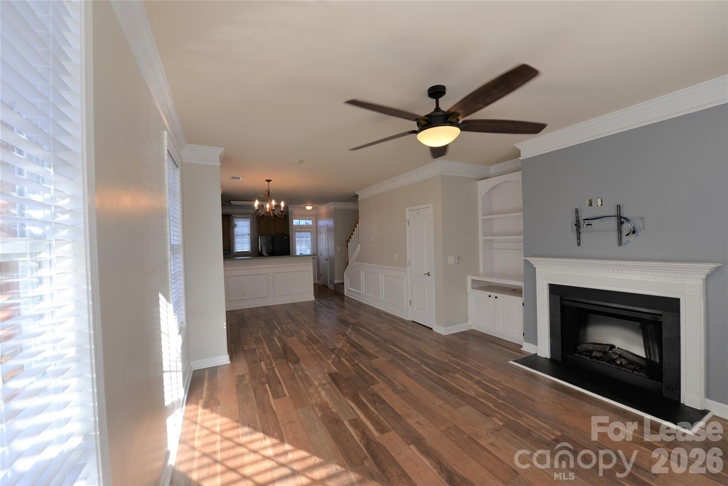 1055 Writers Way - Photo 5
