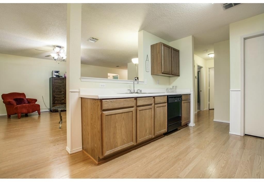 2926 Montague Trail - Photo 9