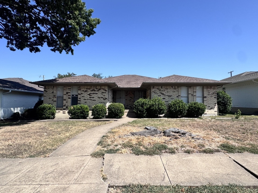 5467 Anita Street - Photo 0