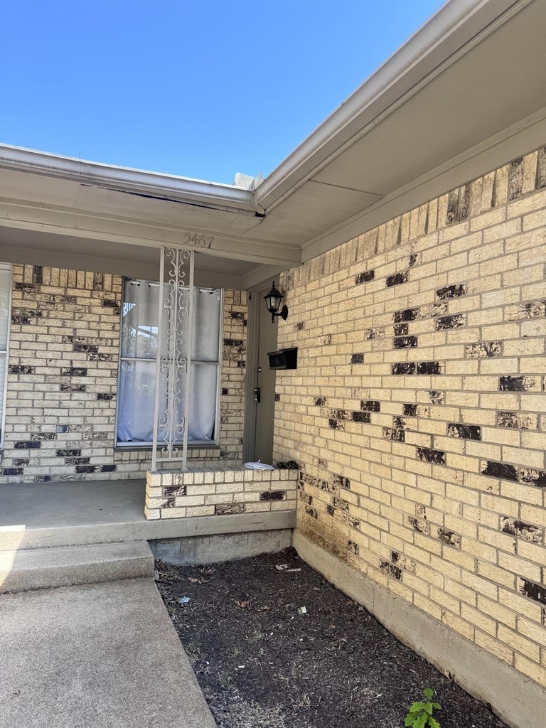 5467 Anita Street - Photo 1