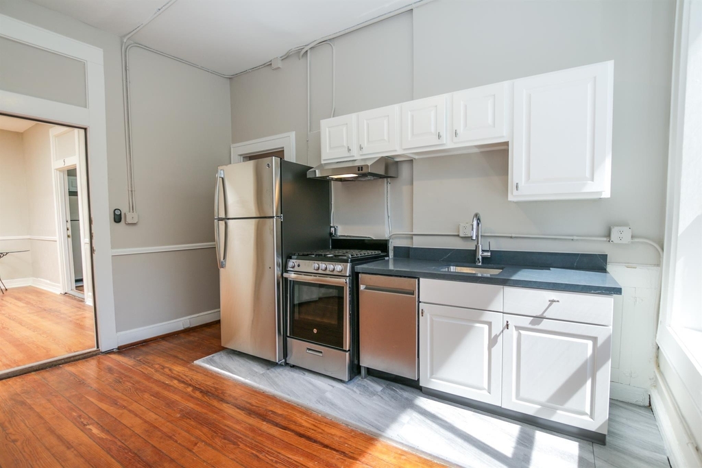 1108 S Akard Street - Photo 11