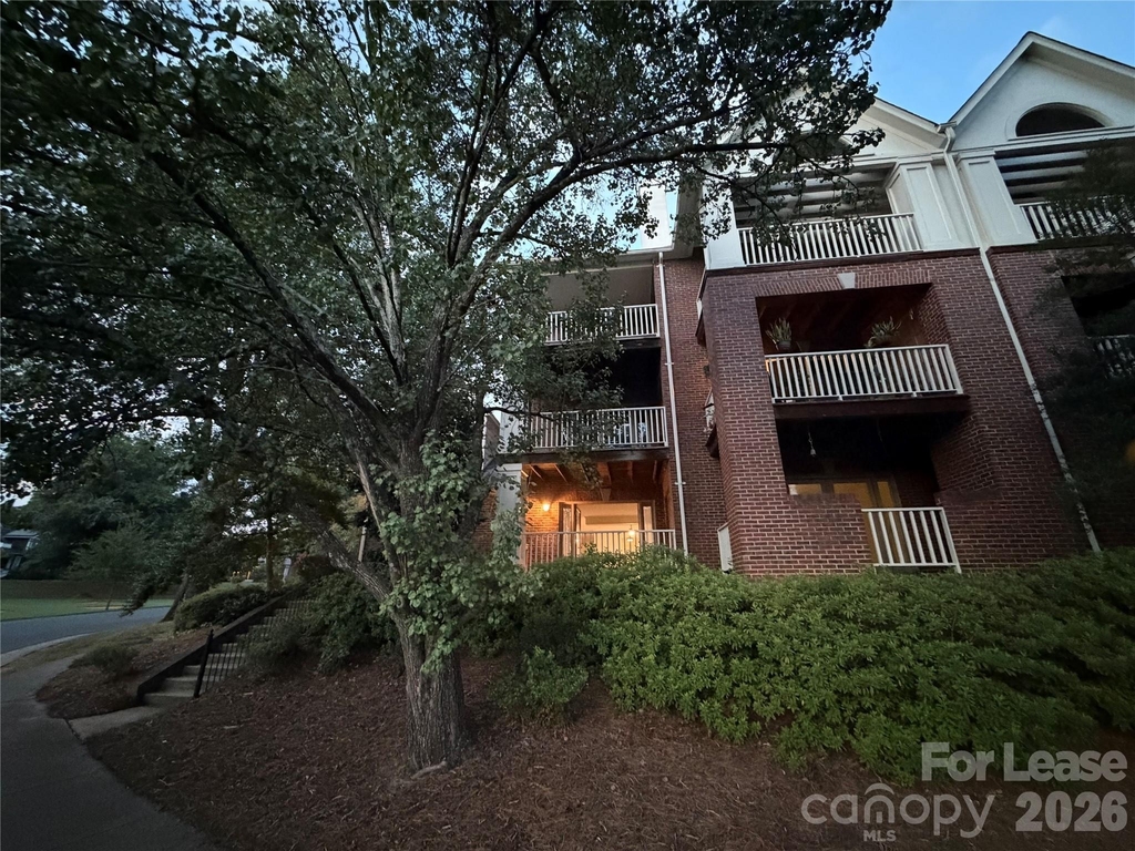 225 S Chase Street - Photo 7