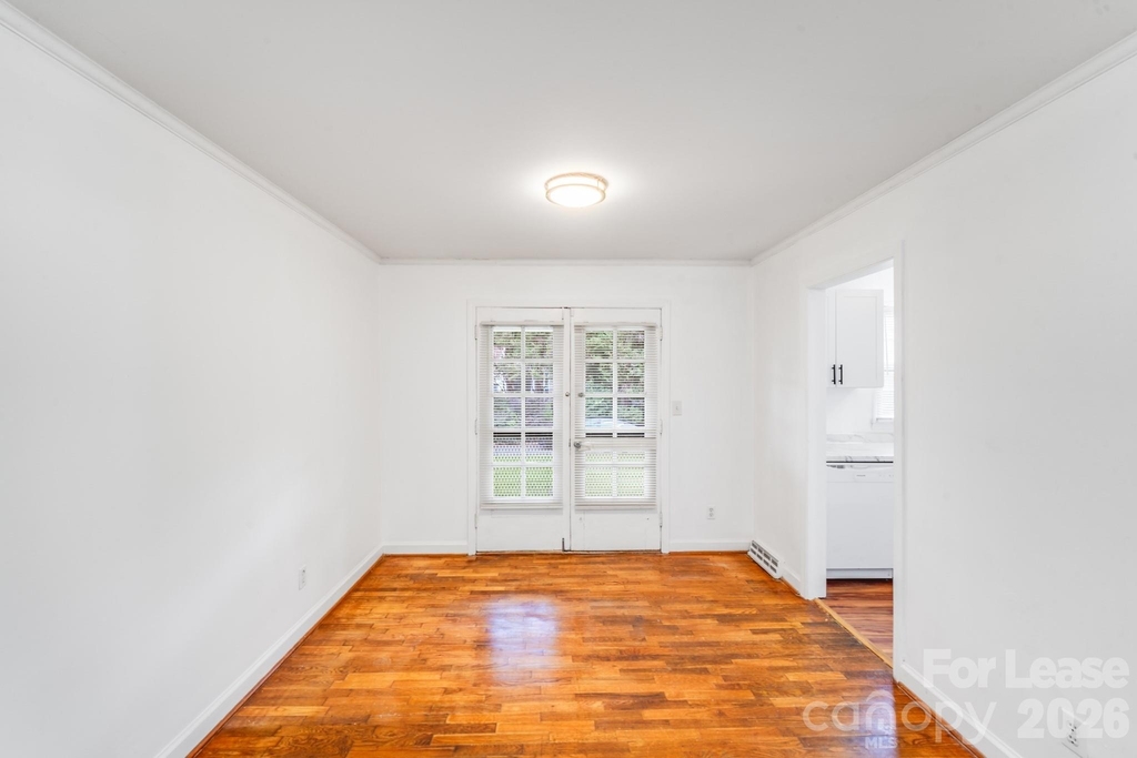 405 W Harvie Avenue - Photo 7