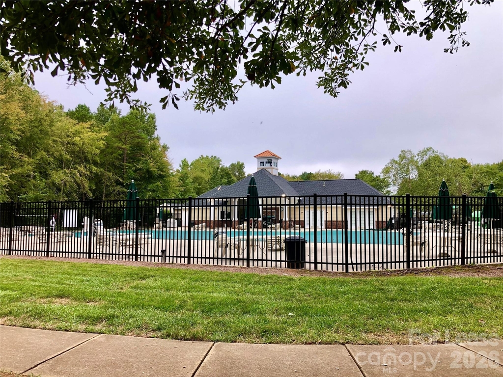 11228 Dickie Ross Road - Photo 28