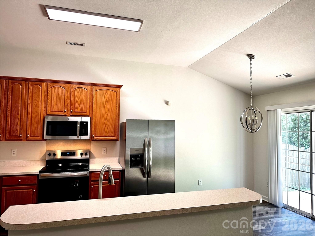 11228 Dickie Ross Road - Photo 31