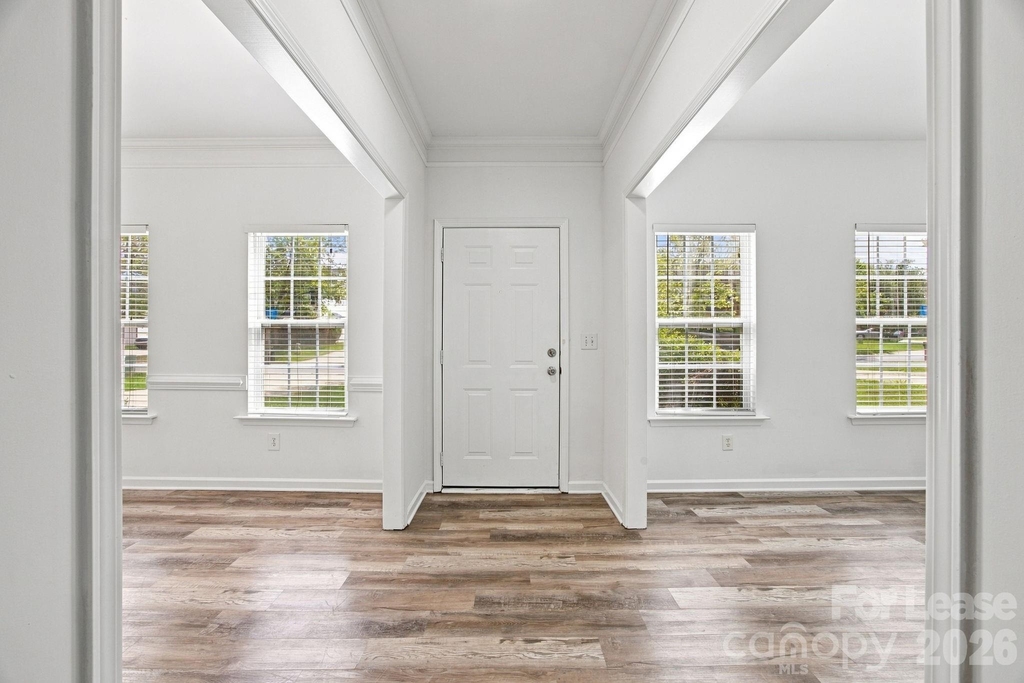 1748 Chinchester Lane - Photo 3