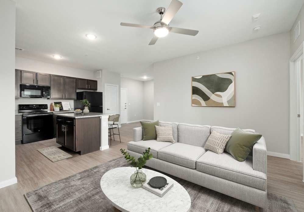 2551 N Guadalupe Street - Photo 2