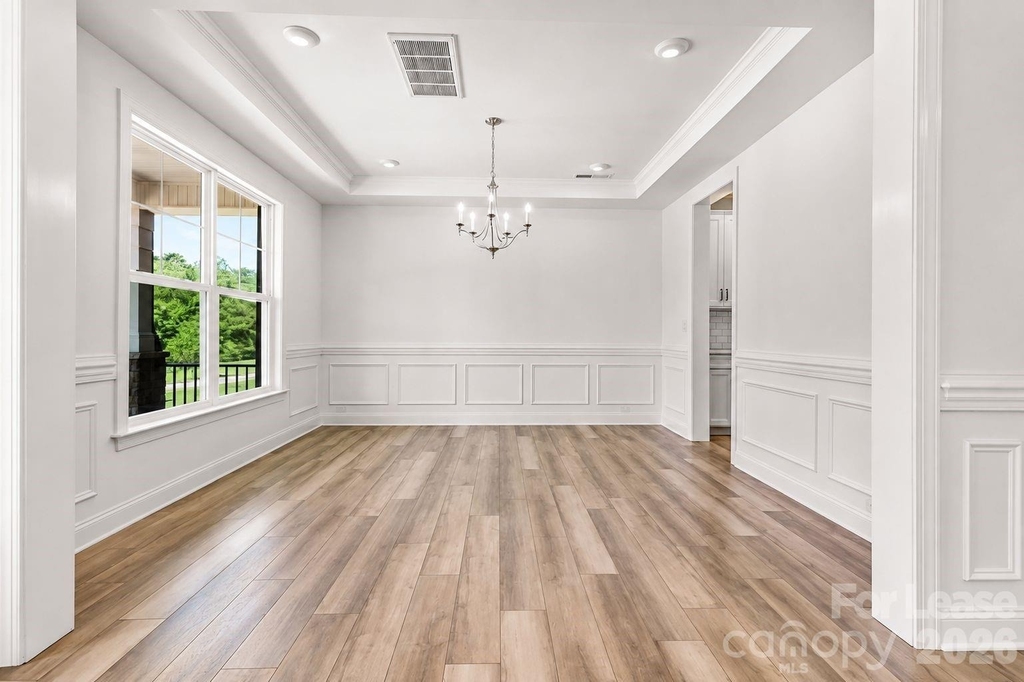 5944 Bakers Point - Photo 13