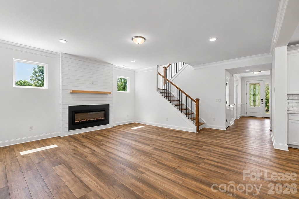 5944 Bakers Point - Photo 2