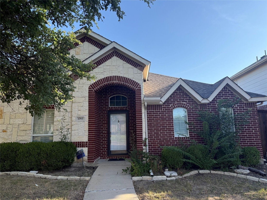 1703 Oak Brook Lane - Photo 0