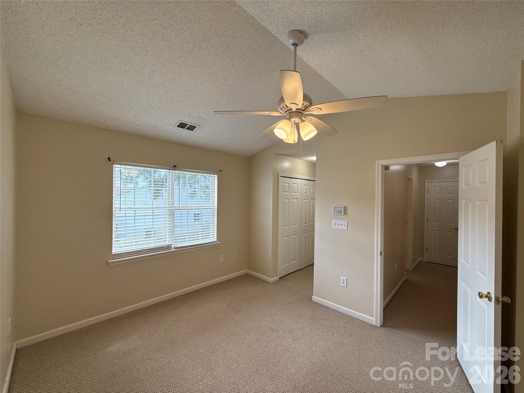 15318 Brynfield Drive - Photo 11