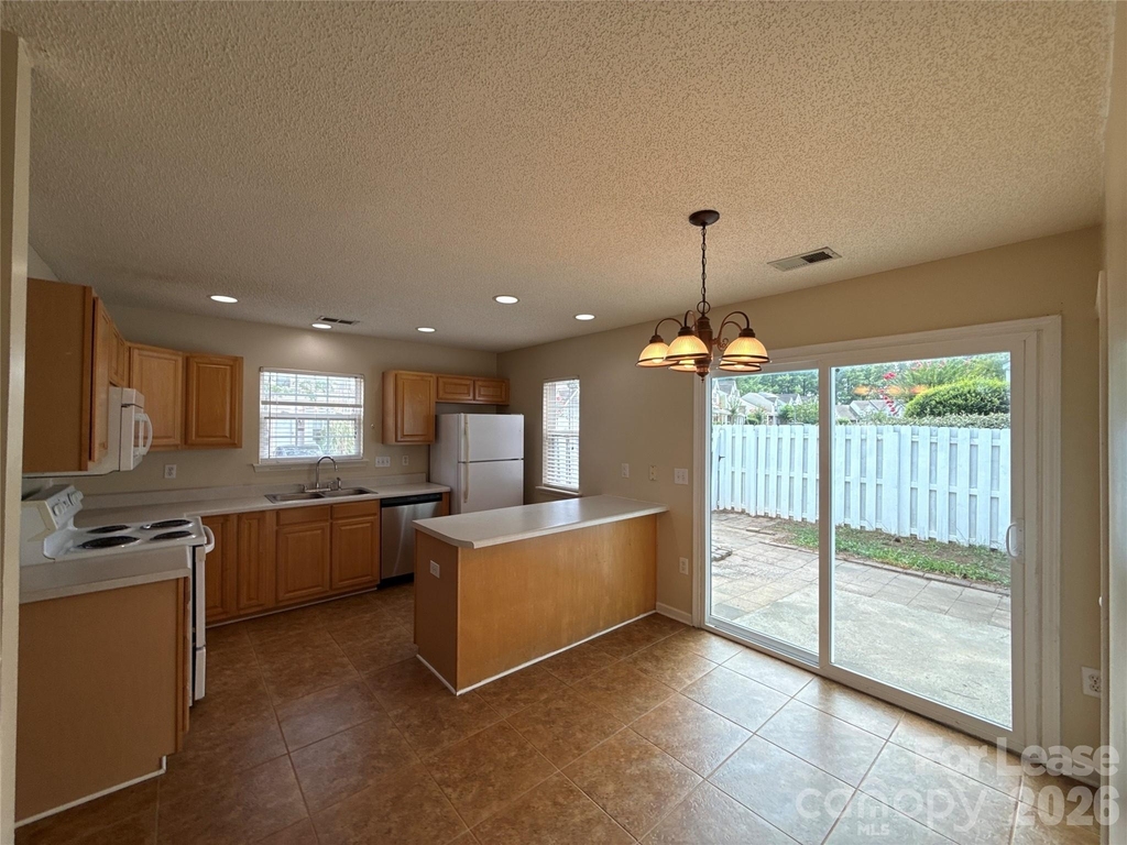 15318 Brynfield Drive - Photo 2