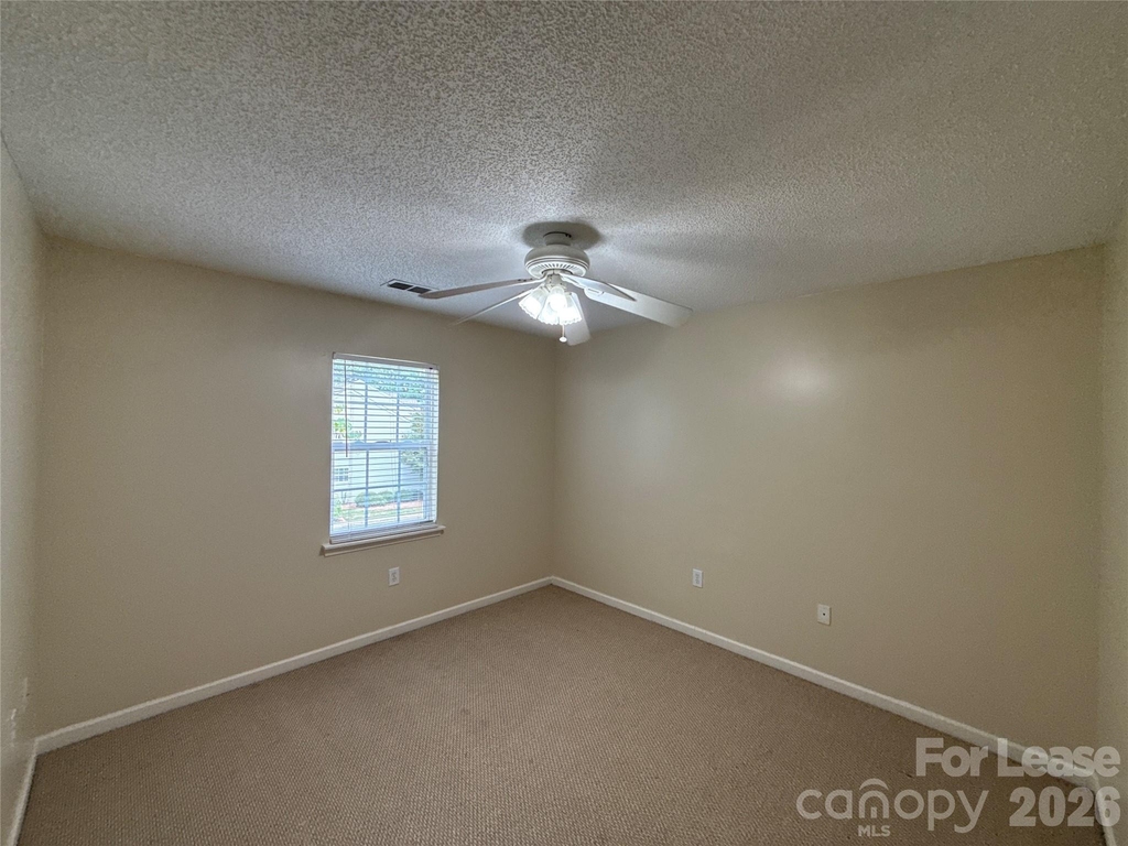 15318 Brynfield Drive - Photo 8