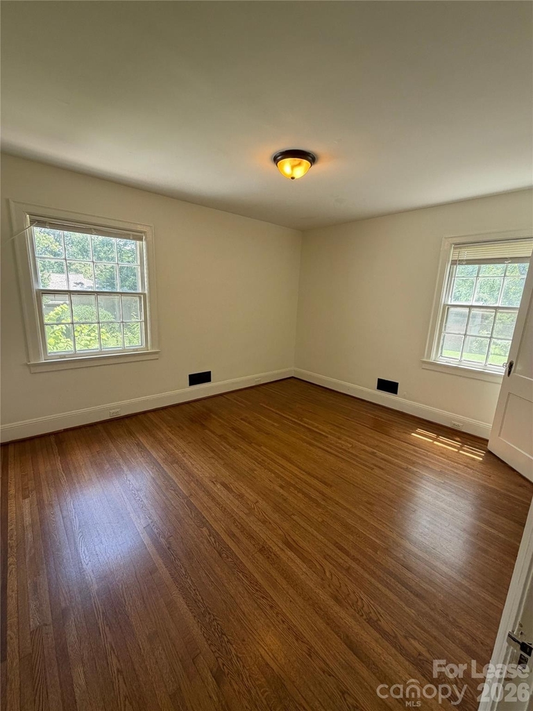 1901 Armstrong Park Drive - Photo 10