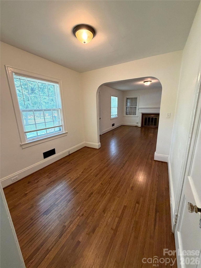 1901 Armstrong Park Drive - Photo 3
