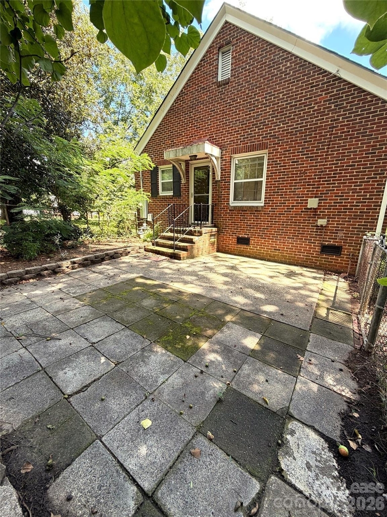 1901 Armstrong Park Drive - Photo 14