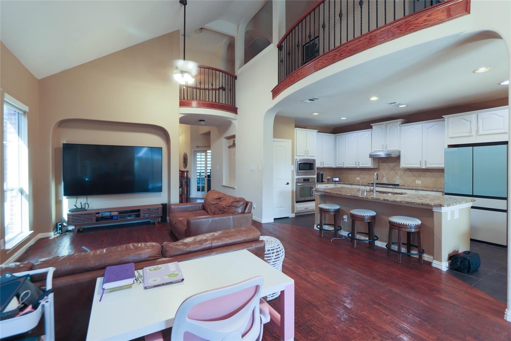 14013 Valley Mills Drive - Photo 9
