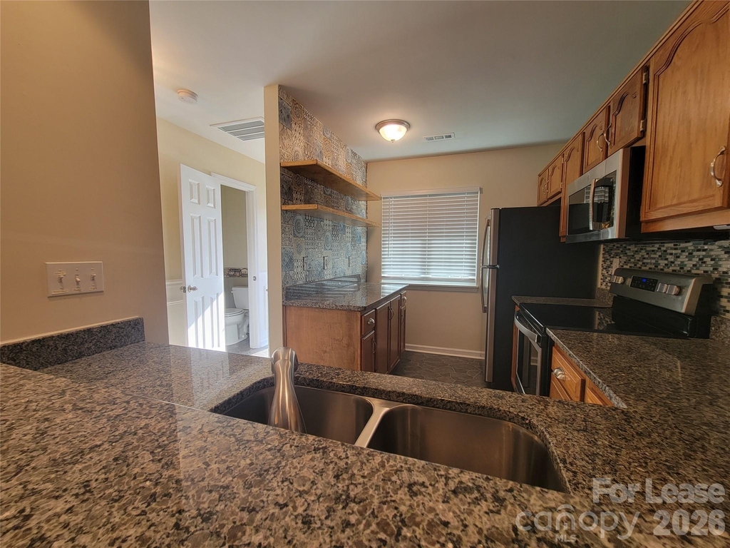 3811 Mosscroft Lane - Photo 2