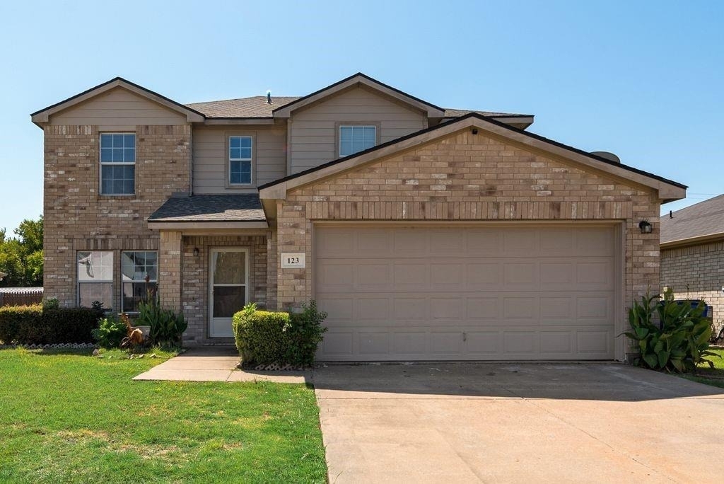 123 Southwestern Drive - Photo 3