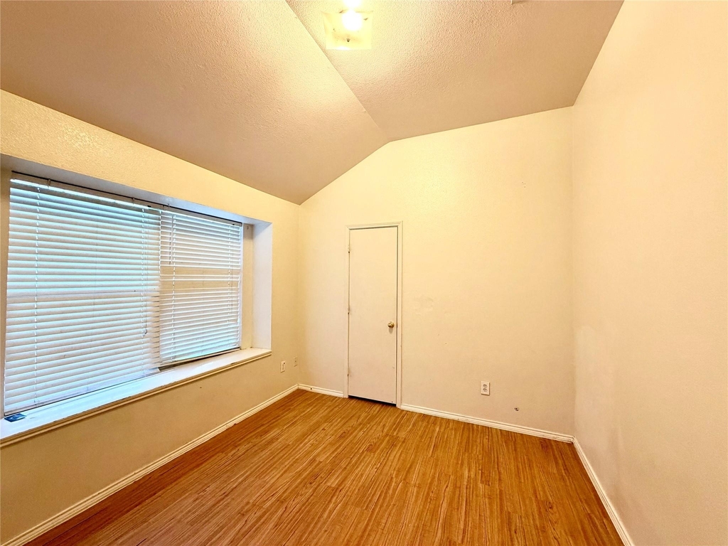 218 Canyon Lake Drive - Photo 16