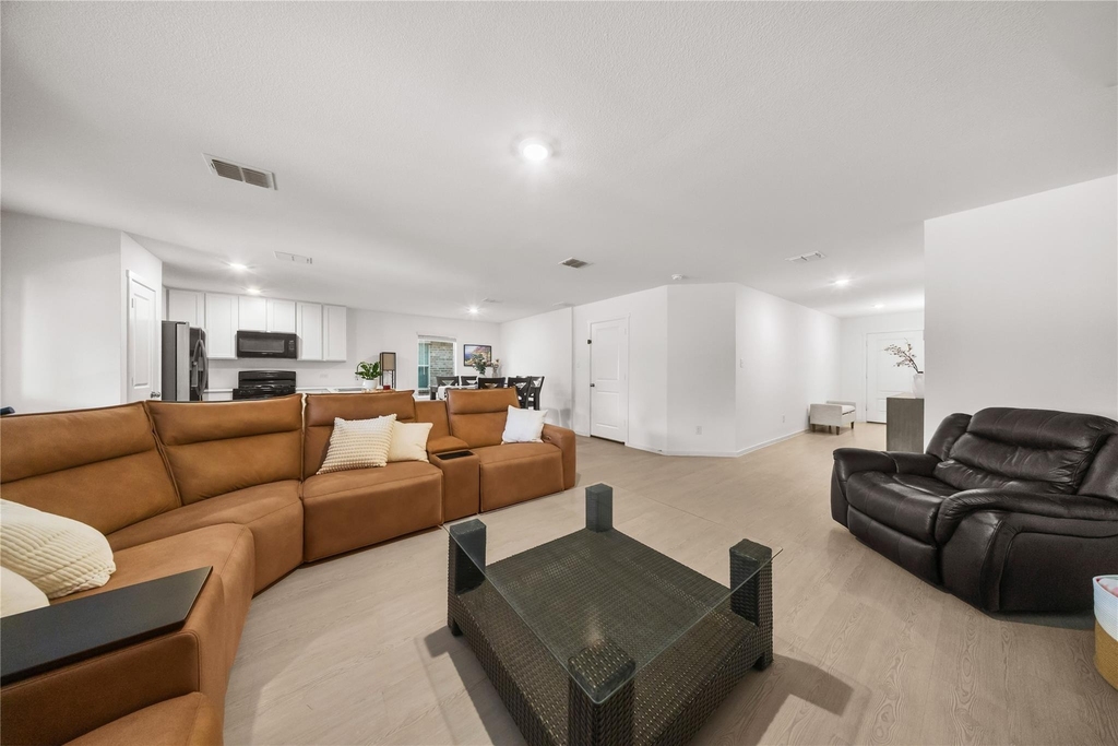 260 Adelina Drive - Photo 7
